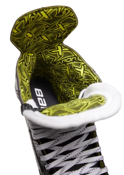 Bauer Vapor X3.5 Intermediate Roller Skates -Hockey Equipment Store 1060231 RH Vapor X3.5 Skate 0525 clipped